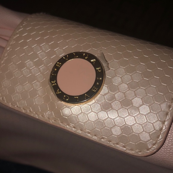 Bvlgari Soft Pink Leather Toiletry Travel Bag - Picture 6 of 9